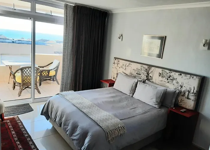 2Whitewaters Bloubergstrand Homestay