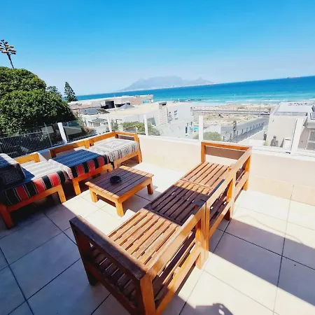 2Whitewaters Bloubergstrand Homestay Exterior foto