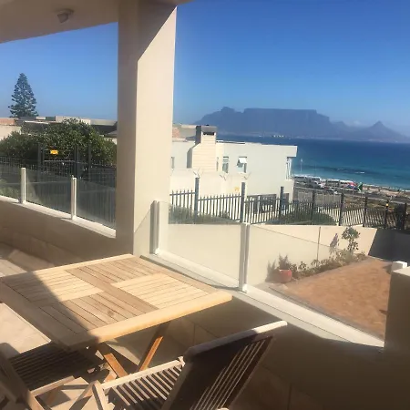 2Whitewaters Bloubergstrand Homestay Exterior foto